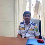 Sekretaris Dishub PPU, Andy Sunra Satriadi Sumaryo saat diwawancara awak media