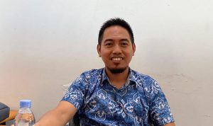 Rahmat Hidayat, Kepala Bidang Politik Dalam Negeri dan Organisasi Kemasyarakatan Kesbangpol PPU, saat di temui di kantornya.