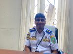 Sekretaris Dishub PPU, Andy Sunra Satriadi Sumaryo saat diwawancara awak media