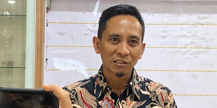 Kepala Bidang Perumahan, Pemukiman, dan Pertamanan, Perkimtan PPU, Khairil Achmad saat diwawancara awak media